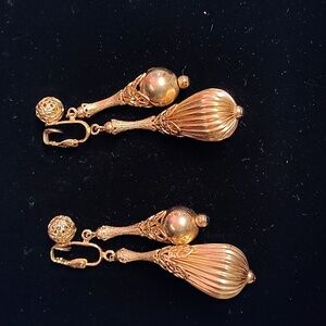 Vintage 1950s Gold Filigree Earrings